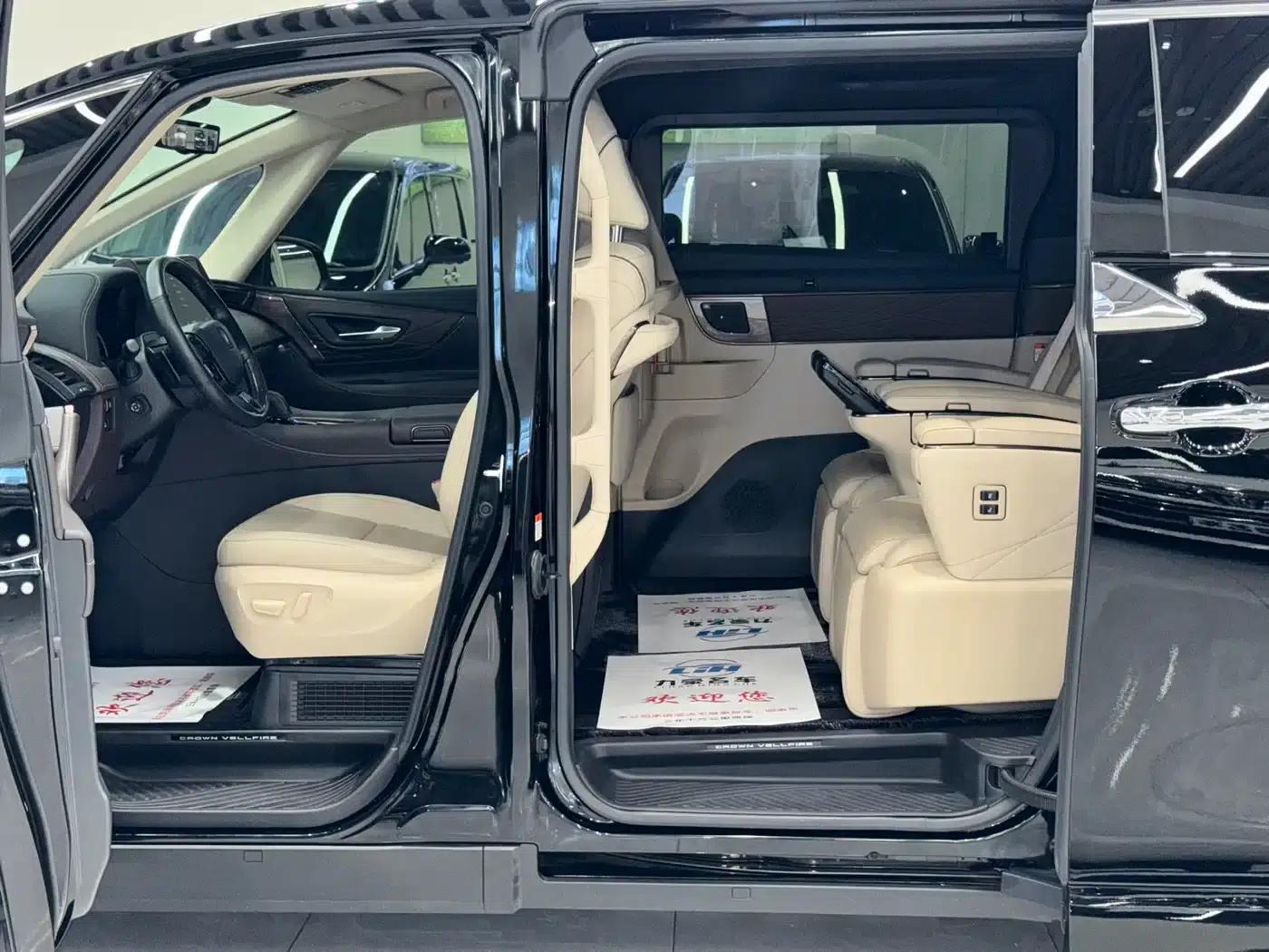 2024 Alphard Crown Hybrid 2.5L Supreme Executive Edition — миниатюра 6