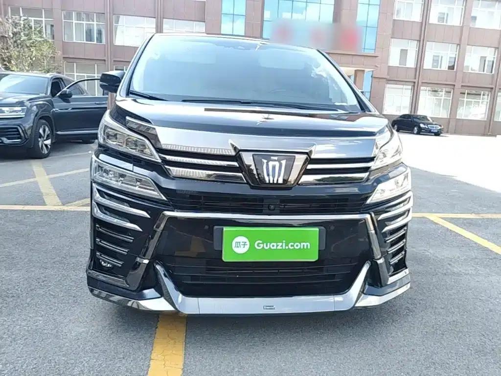 2023 Alphard Crown Hybrid 2.5L HV Premium Edition — миниатюра 3