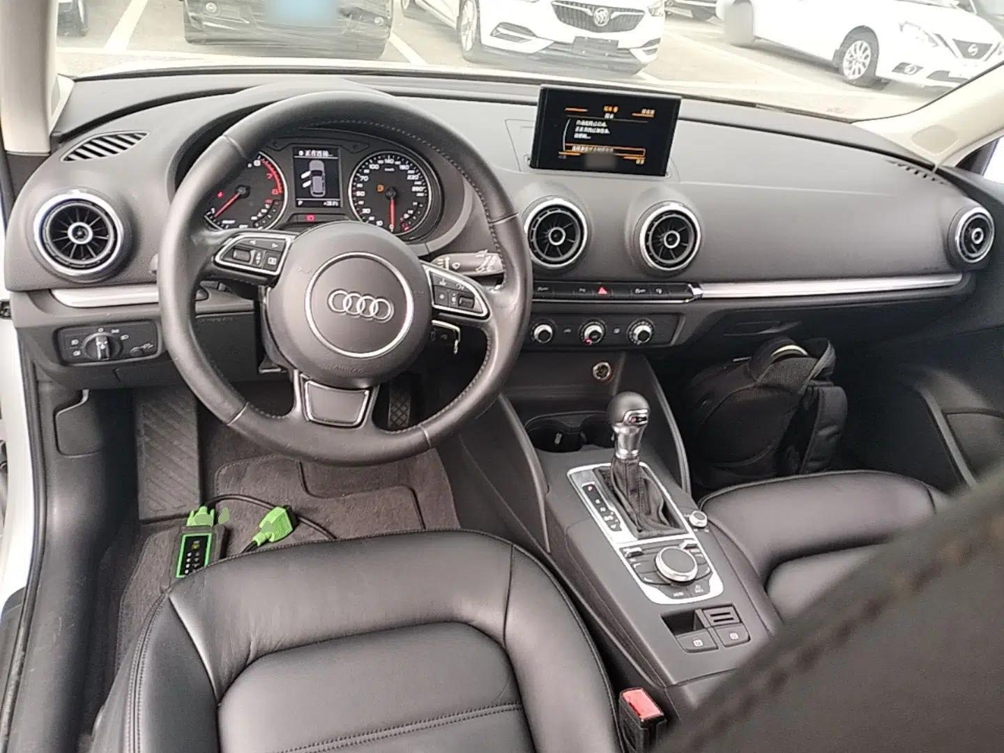 Audi A3 2016 Sportback 35 TFSI Ambition — миниатюра 12