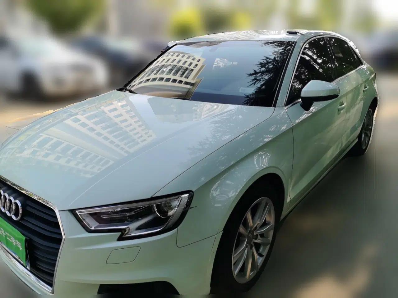 Audi A3 2018 30th Anniversary Edition Limousine 35 TFSI Ambition Model — миниатюра 1