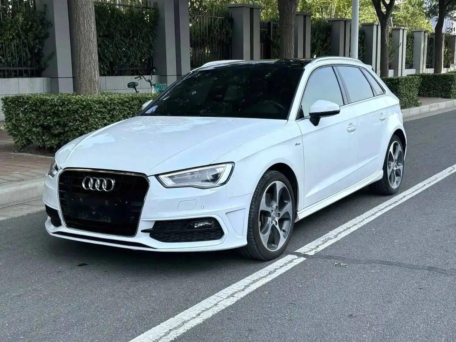 Audi A3 2015 Sportback 45 TFSI S line sports model — миниатюра 1