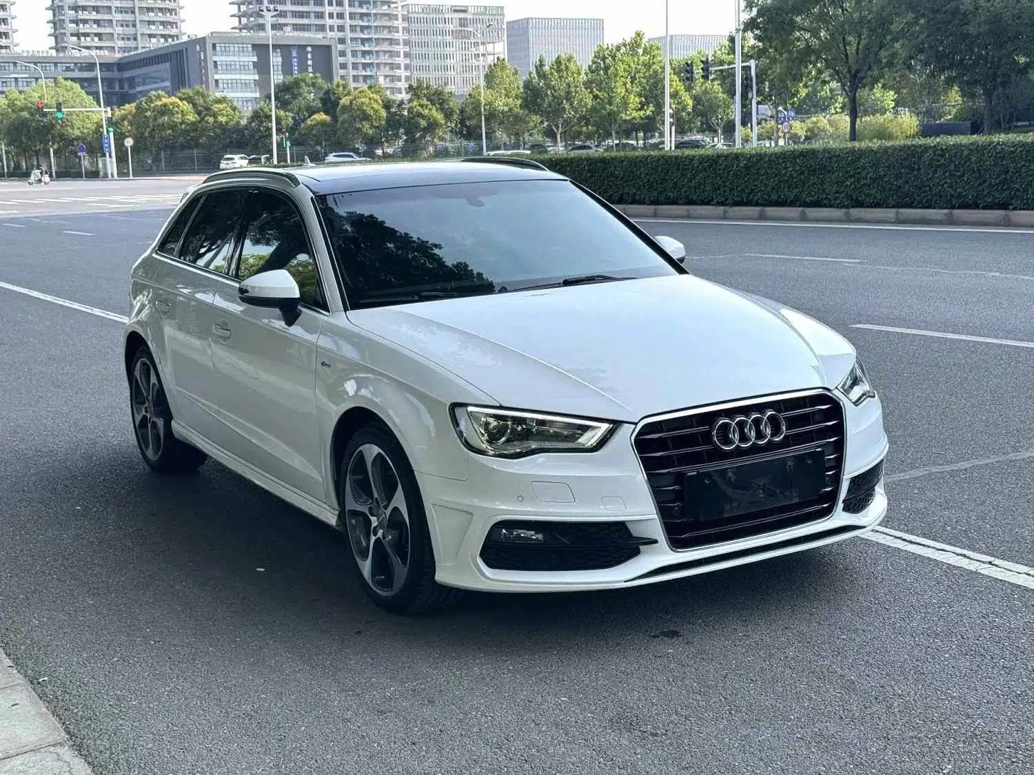 Audi A3 2015 Sportback 45 TFSI S line sports model — миниатюра 14