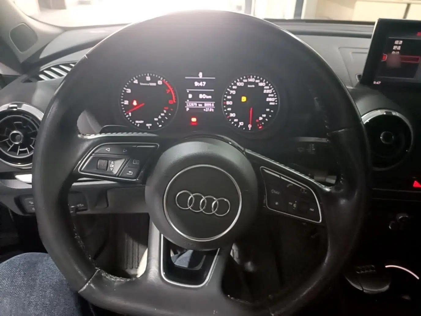 Audi A3 2019 Sportback 35 TFSI Sporty Version China VI — миниатюра 13