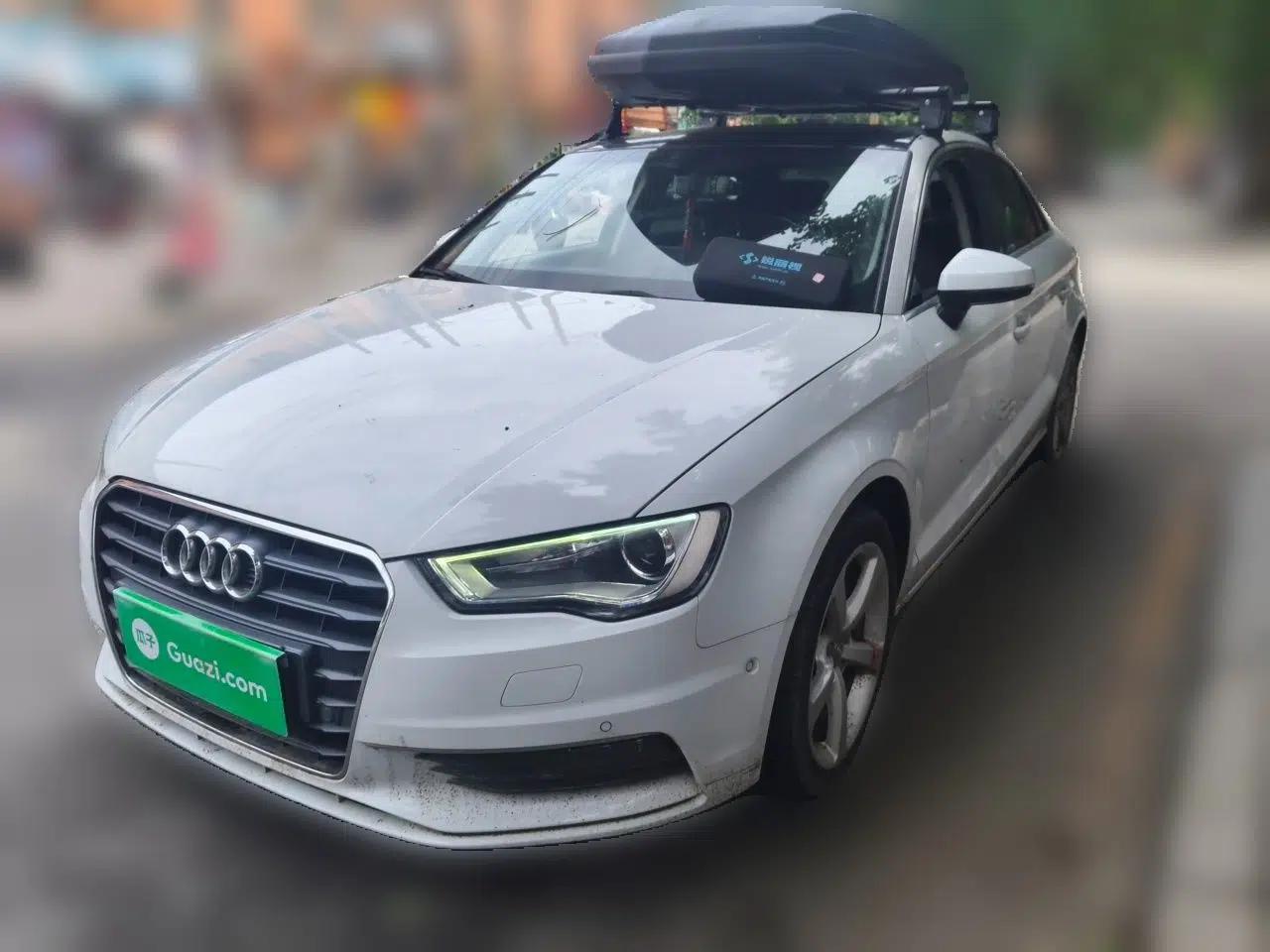 Audi A3 2015 Limousine 40 TFSI Automatic Comfort Model — миниатюра 1