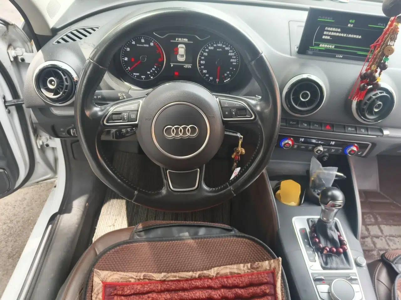 Audi A3 2015 Limousine 40 TFSI Automatic Comfort Model — миниатюра 10