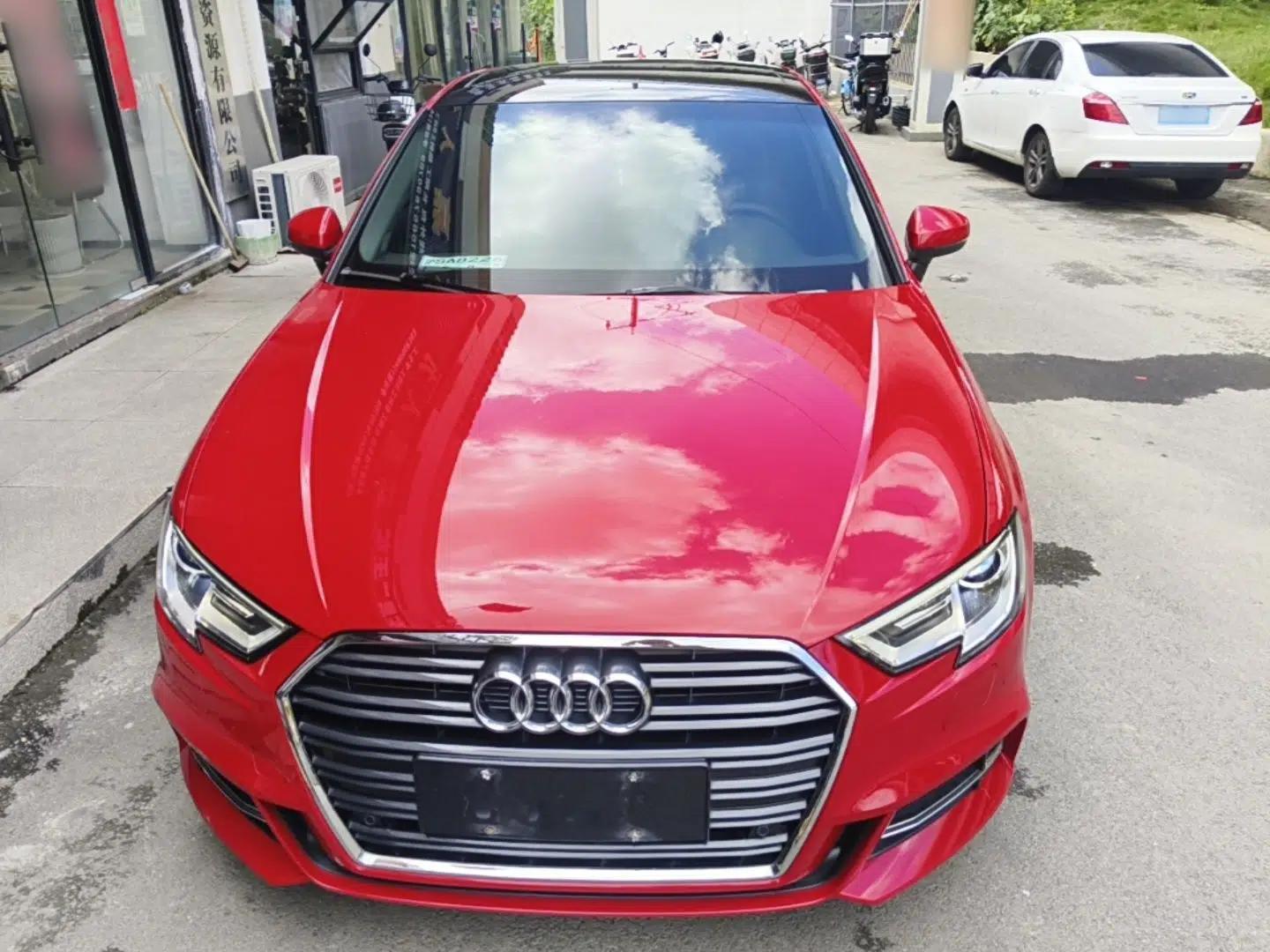Audi A3 2018 30th Anniversary Edition Sportback 35 TFSI Fashion Model — миниатюра 2
