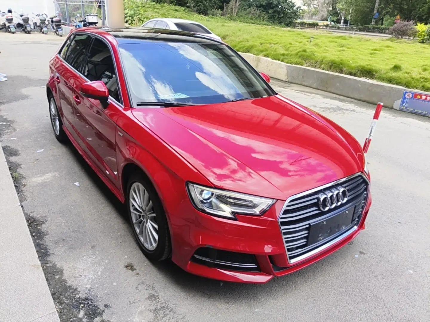 Audi A3 2018 30th Anniversary Edition Sportback 35 TFSI Fashion Model — миниатюра 12