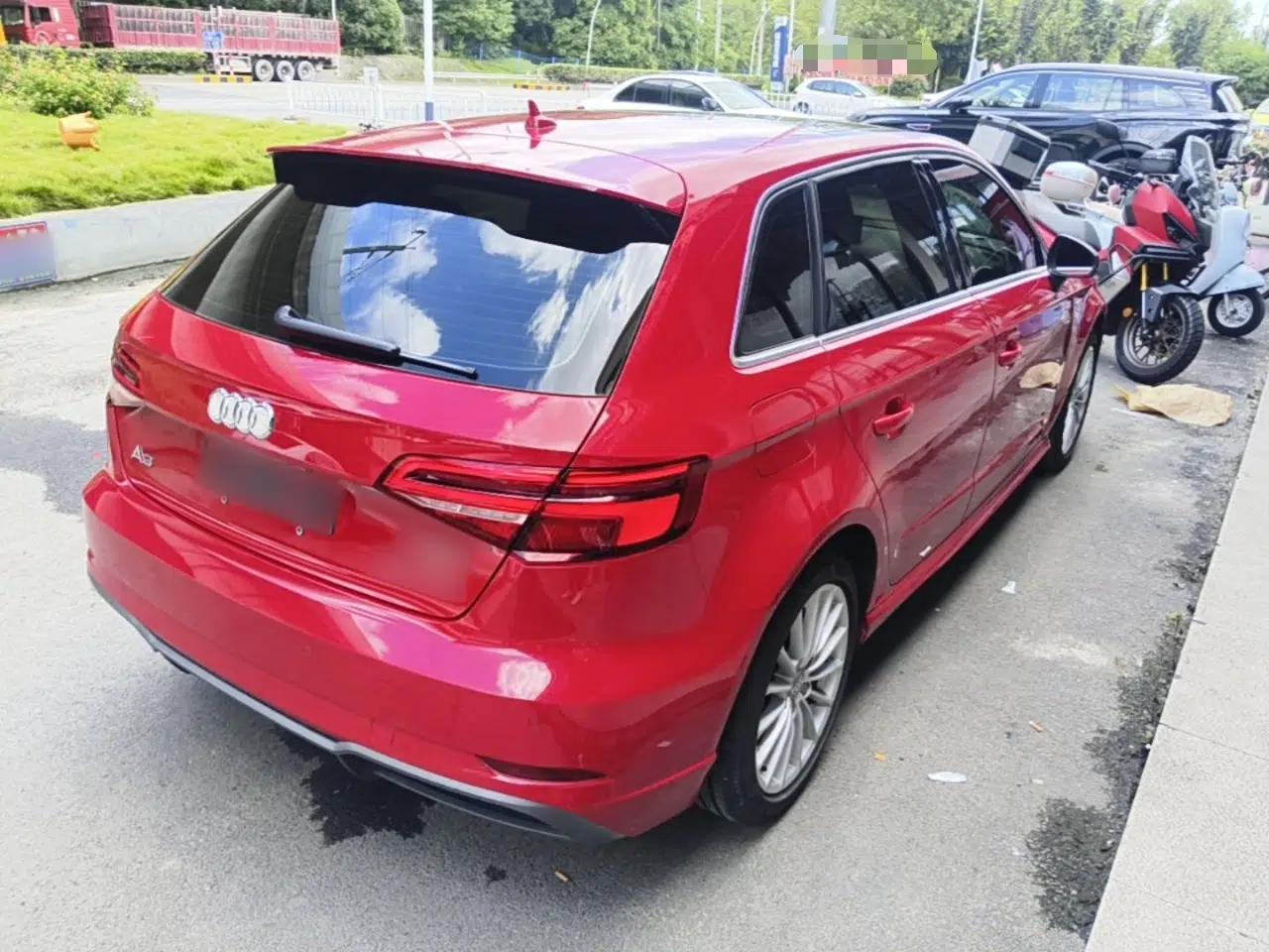 Audi A3 2018 30th Anniversary Edition Sportback 35 TFSI Fashion Model — миниатюра 6