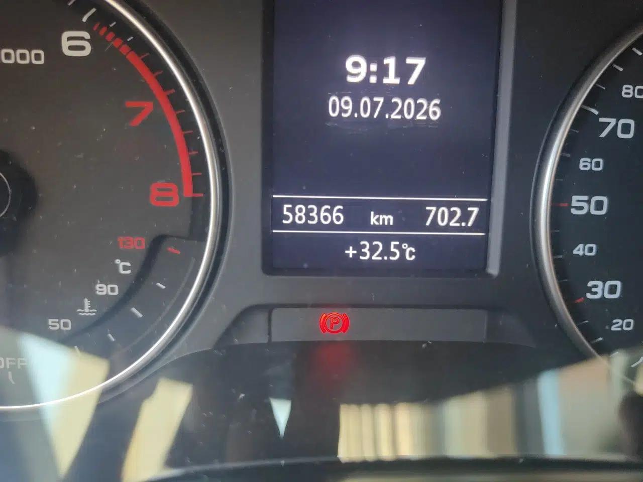 Audi A3 2015 Limousine 35 TFSI Millionth Anniversary Comfort Model — миниатюра 12