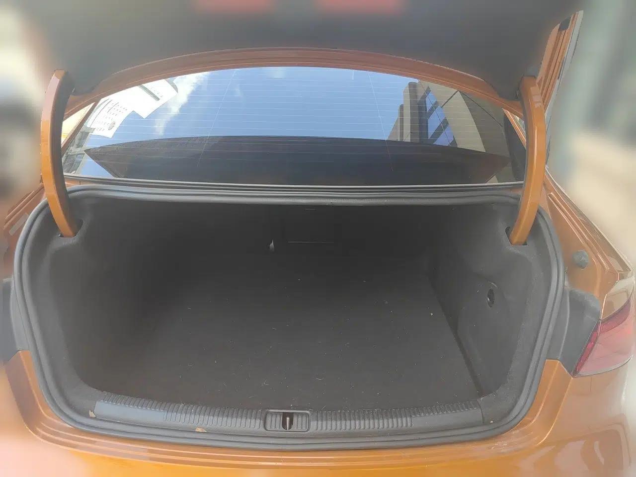 Audi A3 2015 Limousine 35 TFSI Millionth Anniversary Comfort Model — миниатюра 19