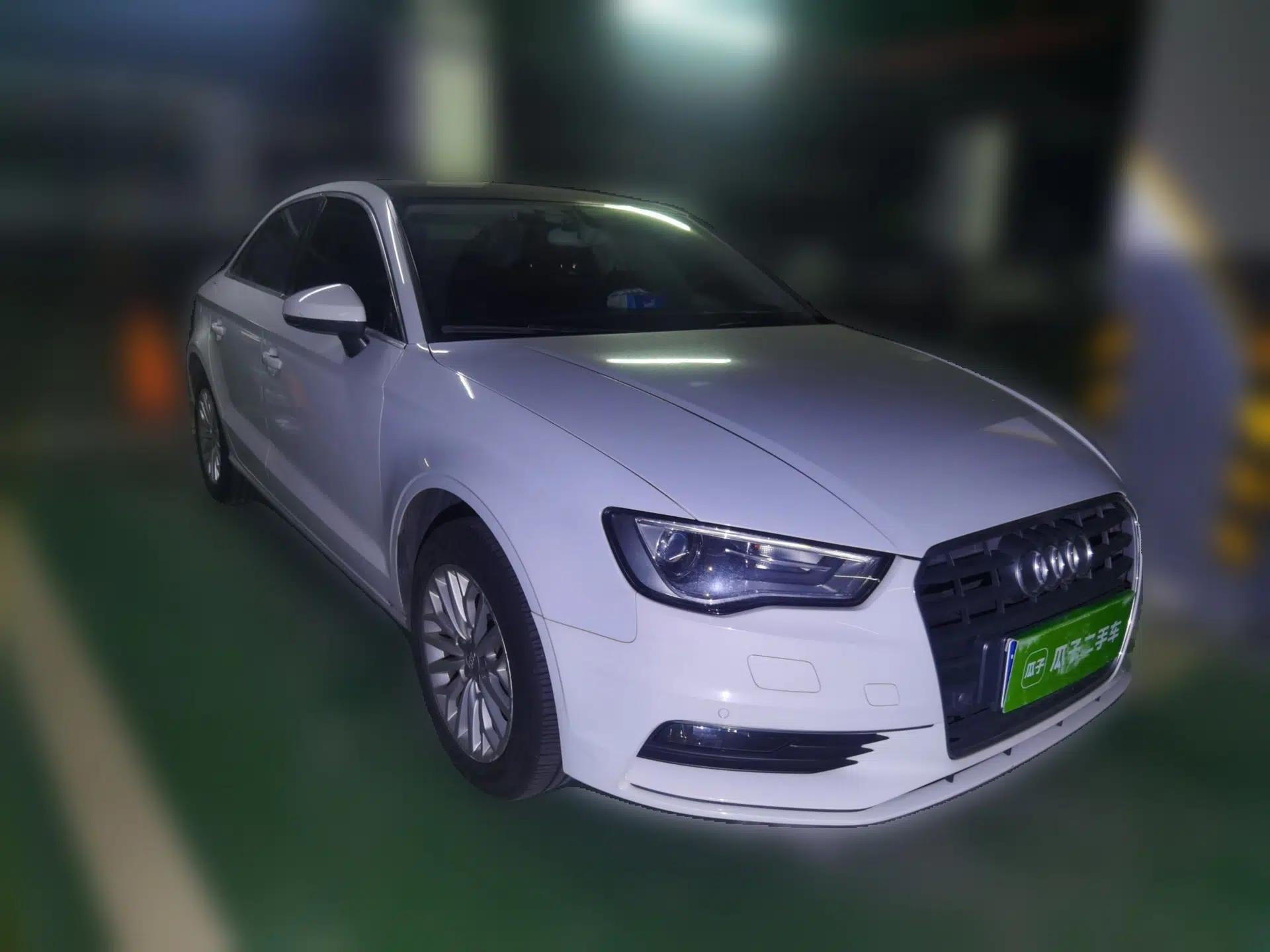 Audi A3 2015 Limousine 35 TFSI Millionth Anniversary Intelligent Leading Model — миниатюра 3