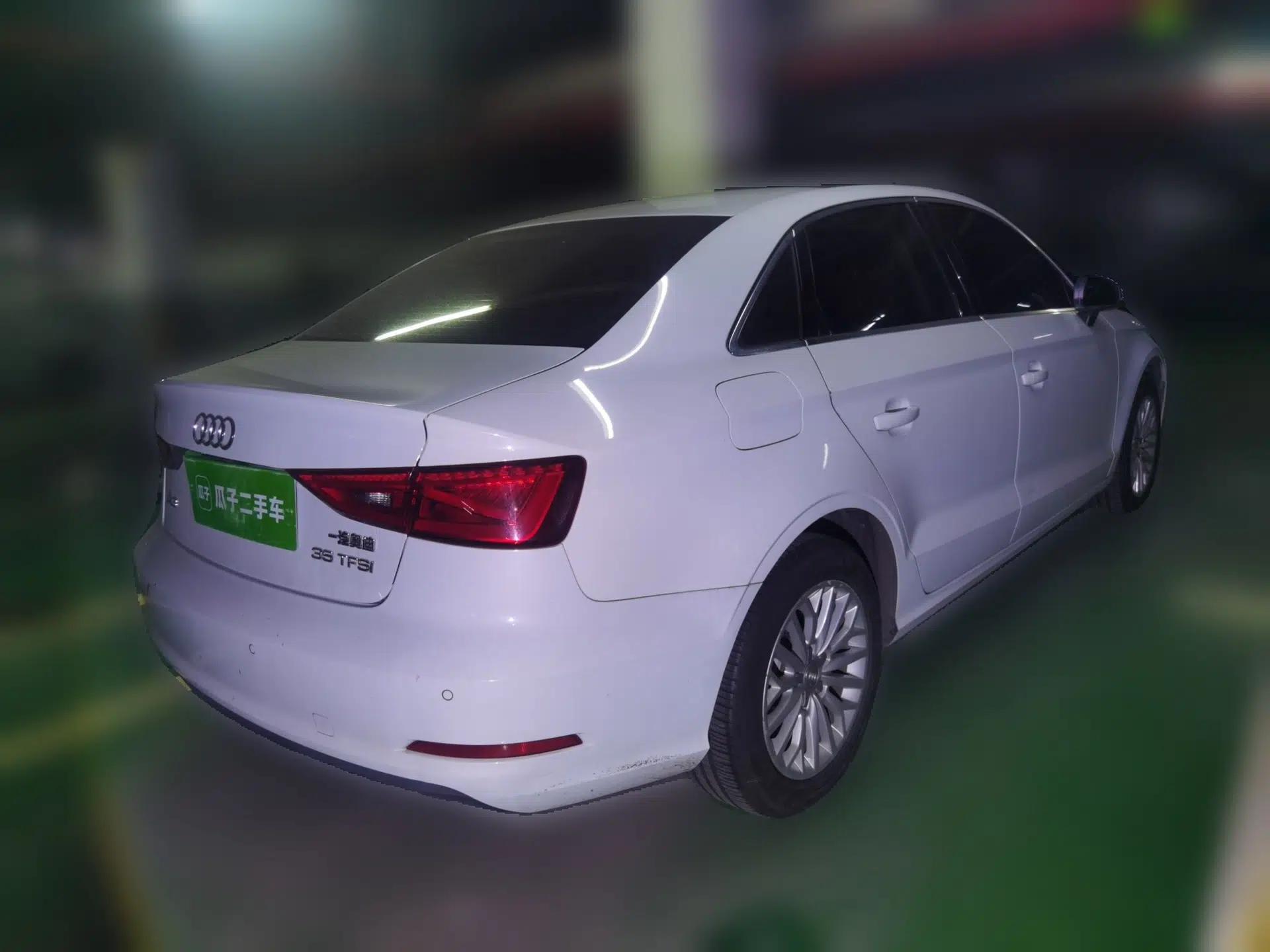 Audi A3 2015 Limousine 35 TFSI Millionth Anniversary Intelligent Leading Model — миниатюра 6