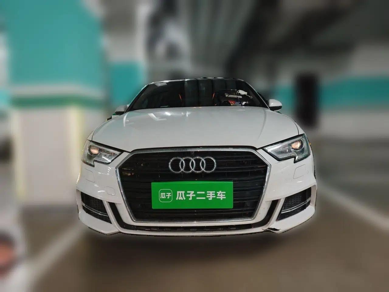 Audi A3 2018 30th Anniversary Edition Sportback 35 TFSI Fashion Model — миниатюра 2
