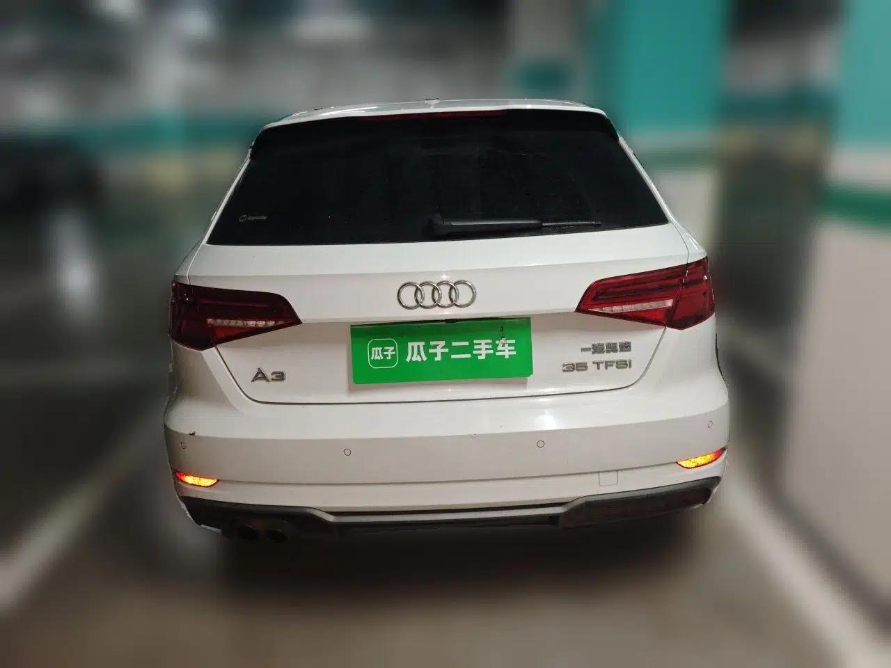 Audi A3 2018 30th Anniversary Edition Sportback 35 TFSI Fashion Model — миниатюра 5