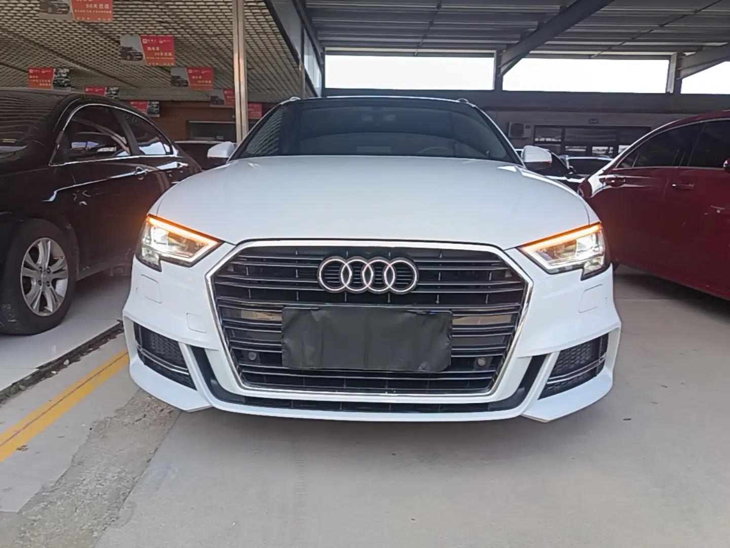Audi A3 2019 Sportback 35 TFSI Sporty Version China VI — миниатюра 2
