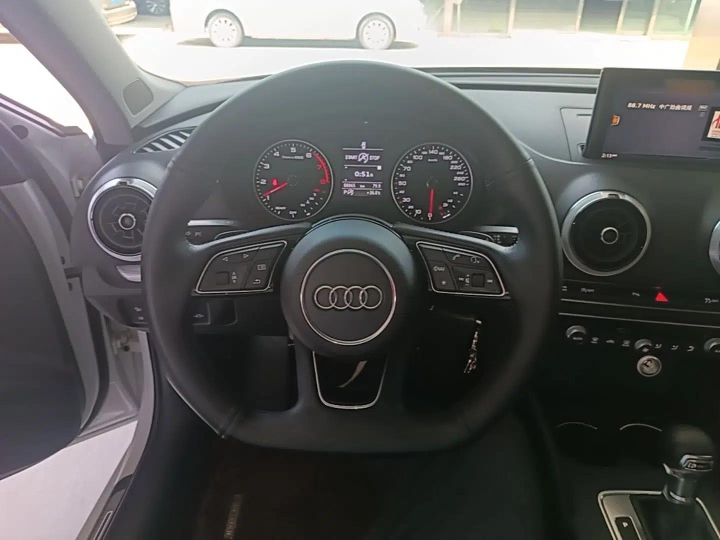 Audi A3 2019 Sportback 35 TFSI Sporty Version China VI — миниатюра 13