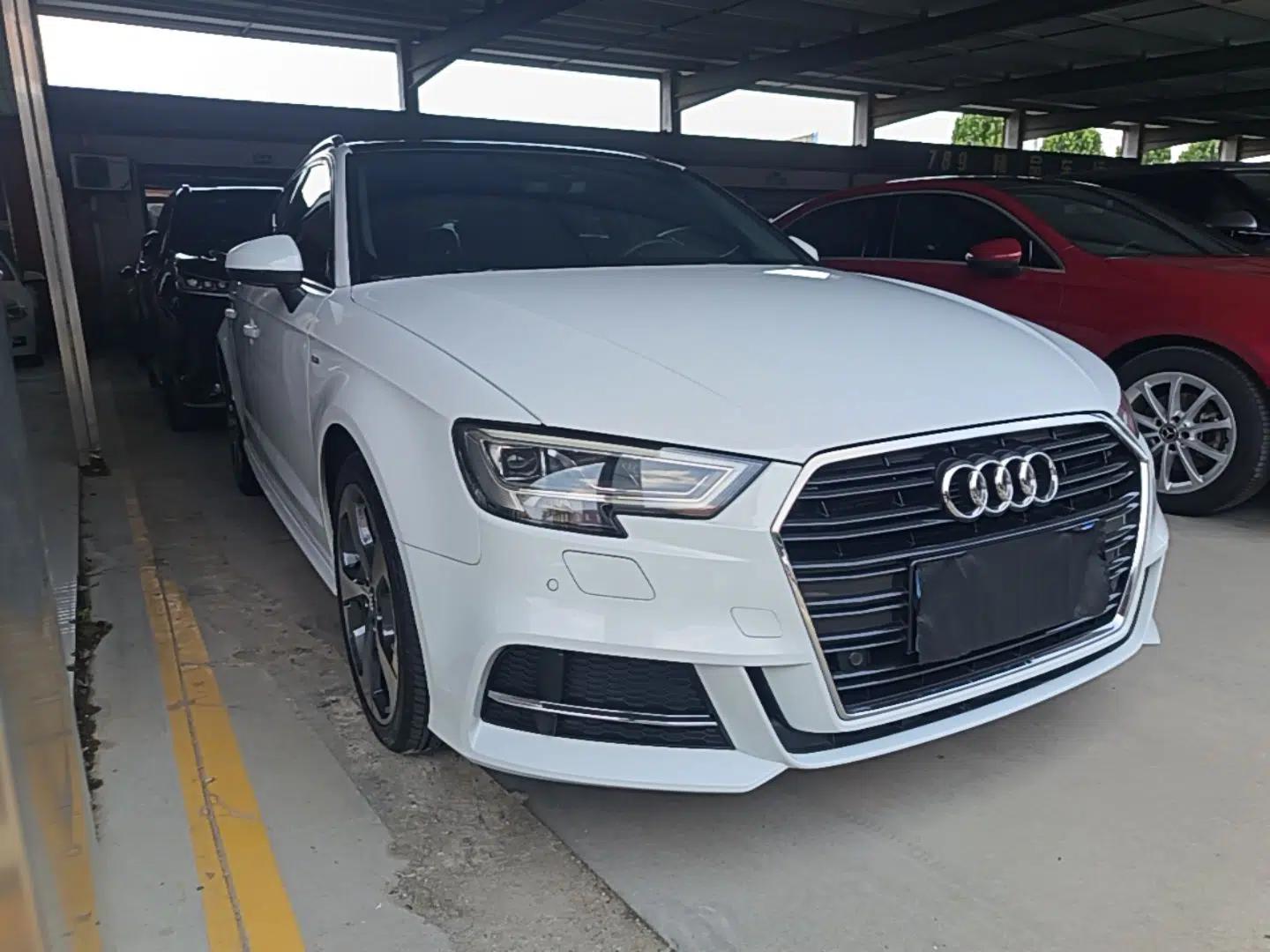 Audi A3 2019 Sportback 35 TFSI Sporty Version China VI — миниатюра 3