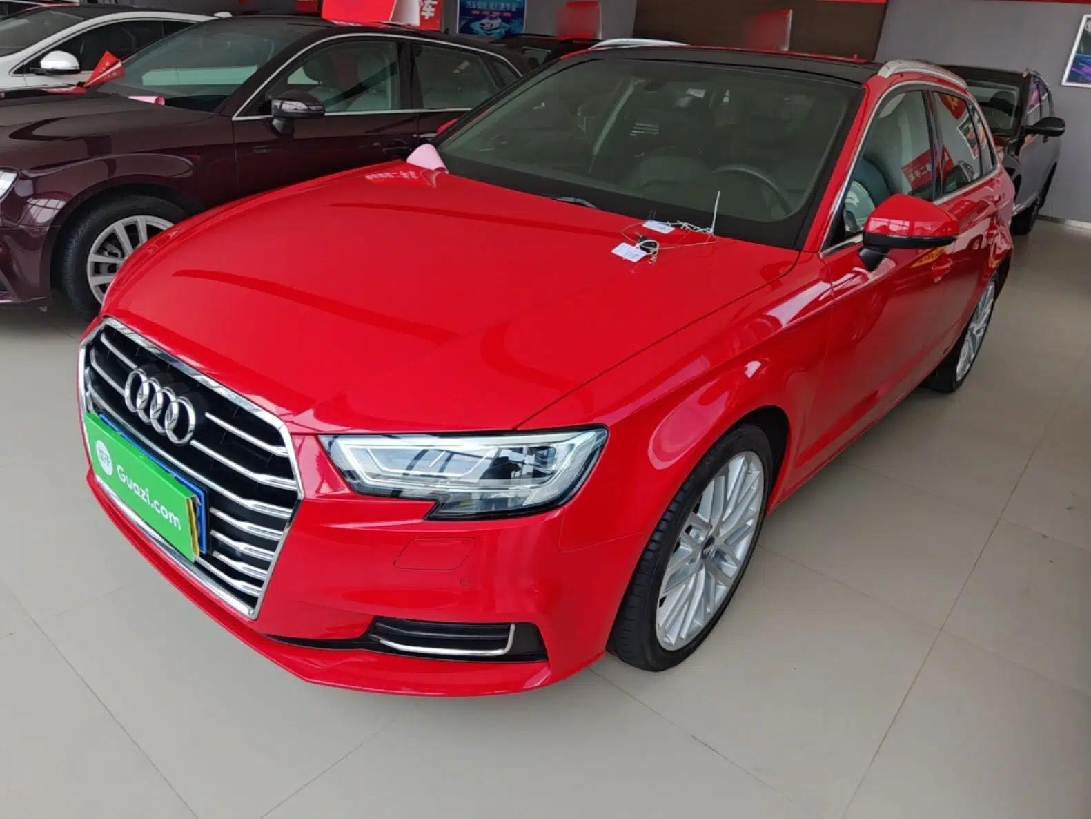 Audi A3 2018 30th Anniversary Edition Sportback 35 TFSI Style Model — миниатюра 1