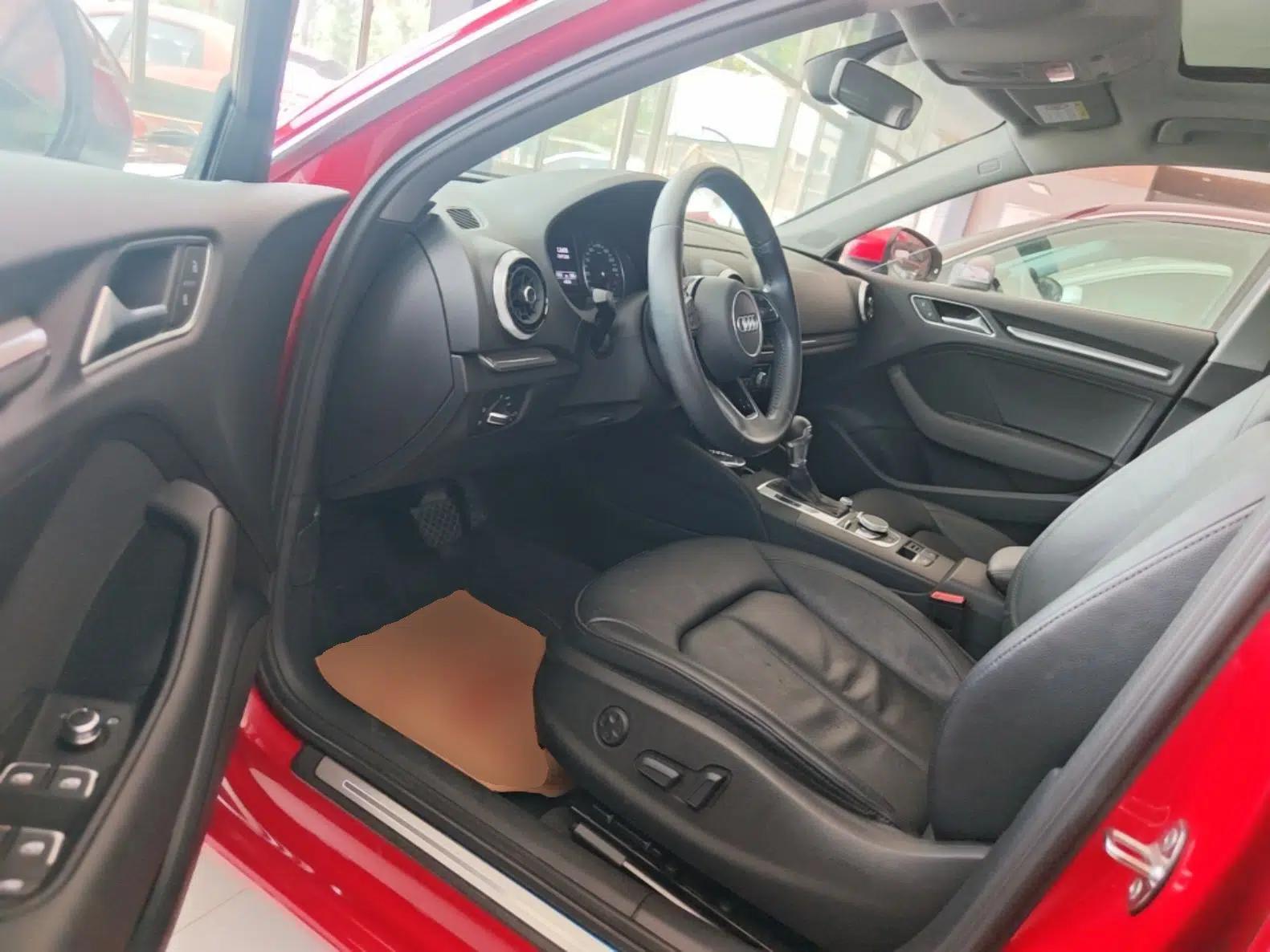Audi A3 2018 30th Anniversary Edition Sportback 35 TFSI Style Model — миниатюра 18