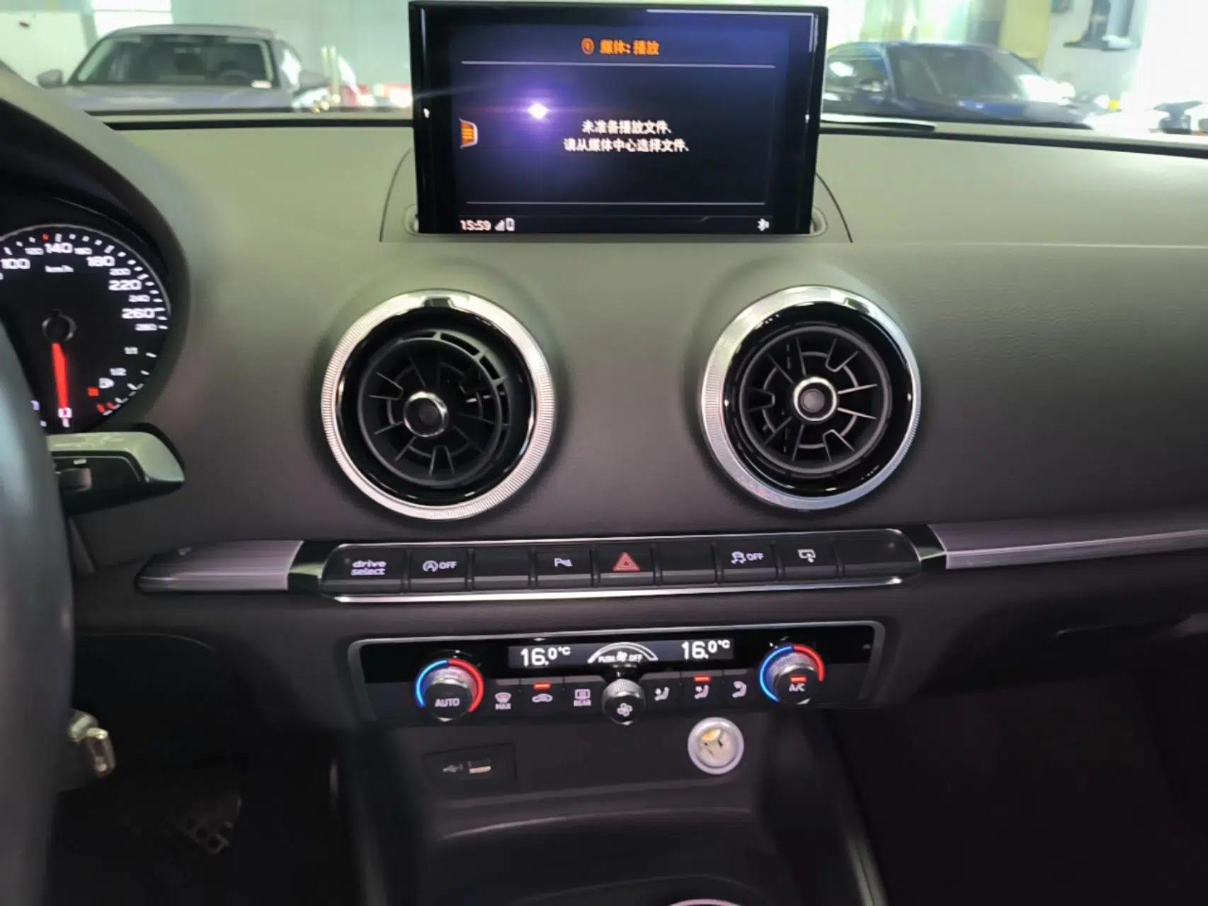 Audi A3 2017 Sportback 40 TFSI Sport Edition — миниатюра 15