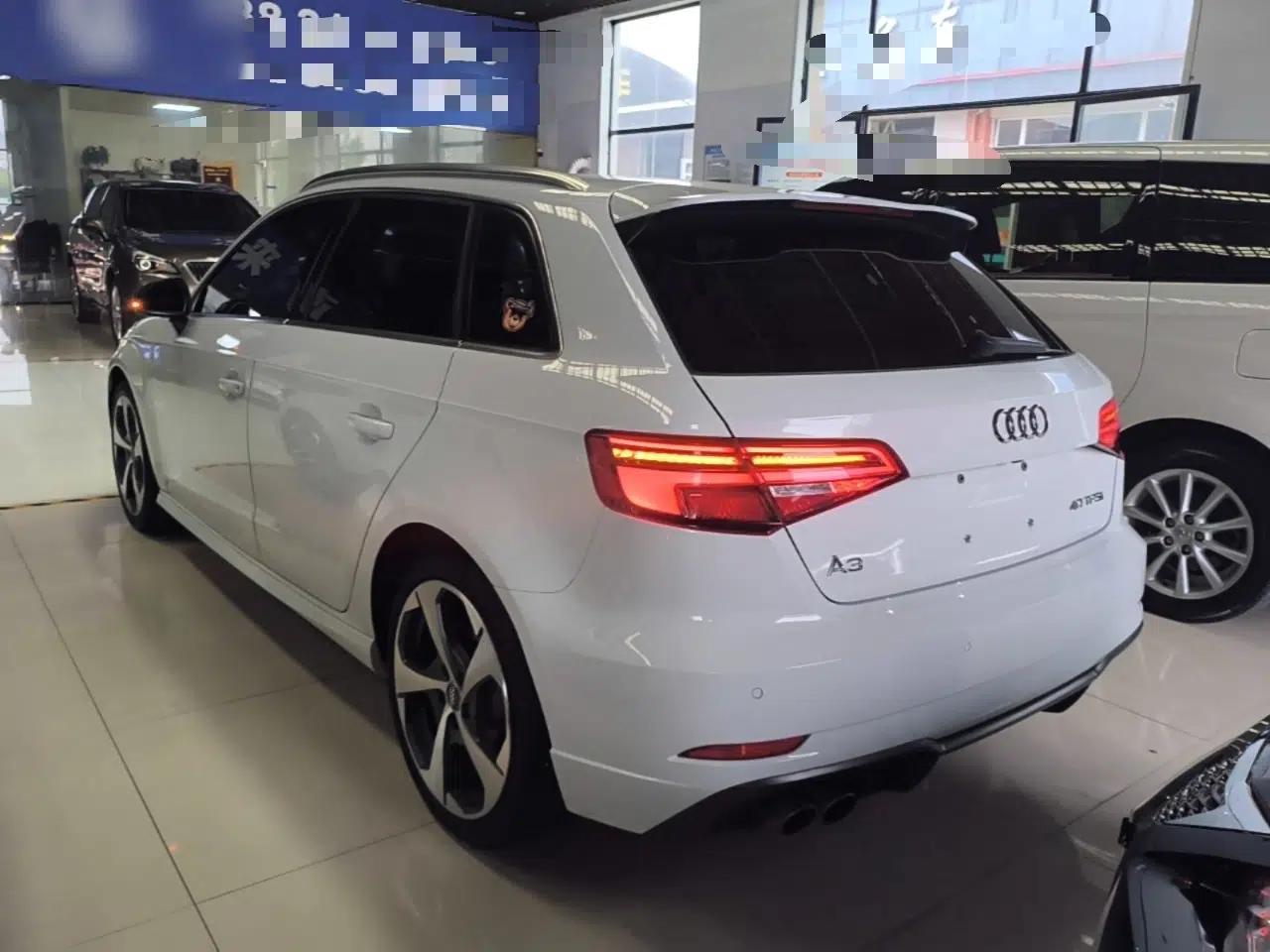 Audi A3 2017 Sportback 40 TFSI Sport Edition — миниатюра 4