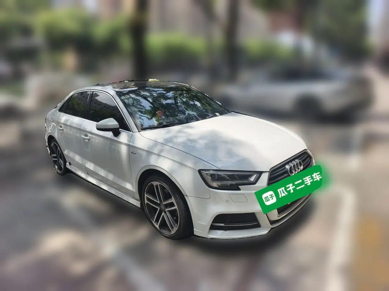 Audi A3 2018 30th Anniversary Edition Limousine 35 TFSI Sport Model — миниатюра 3