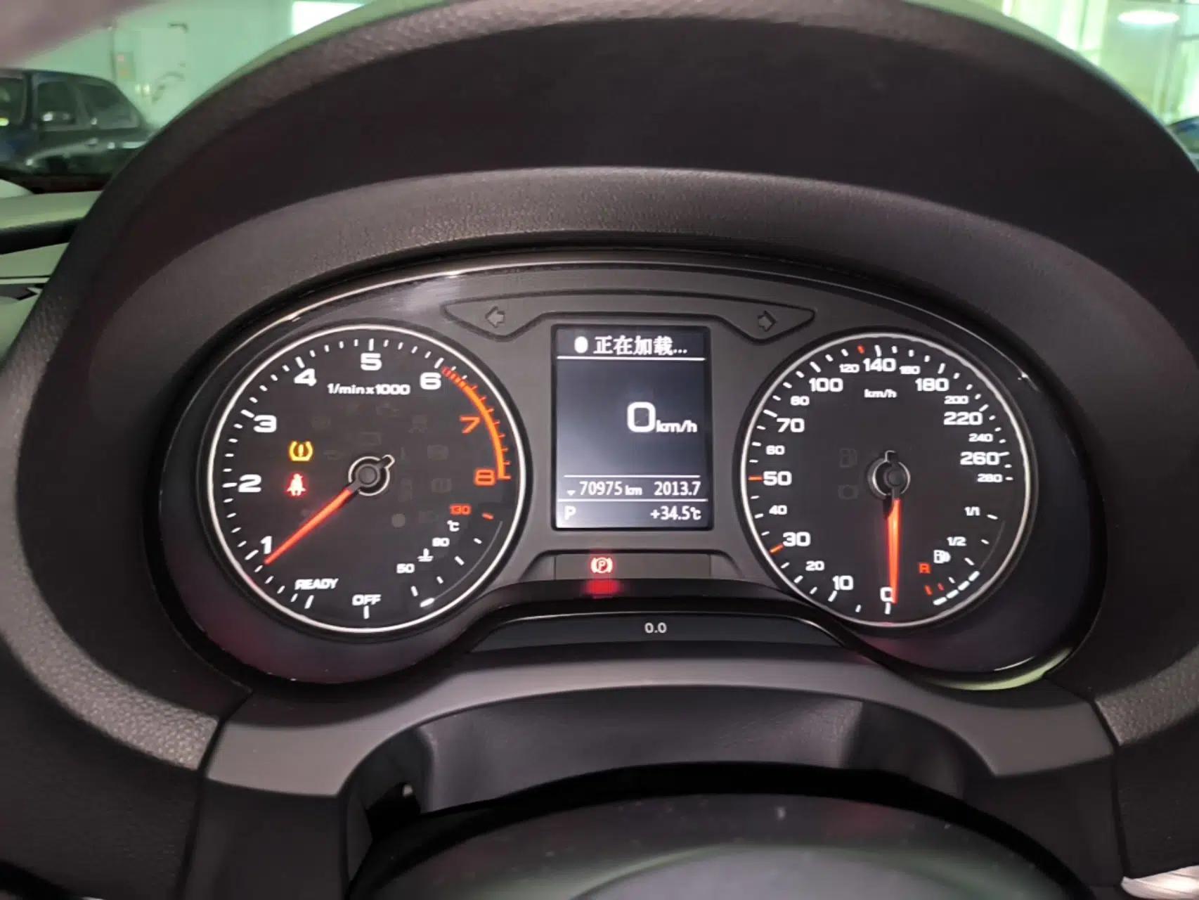 Audi A3 2018 30th Anniversary Edition Limousine 40 TFSI Sport Model — миниатюра 14