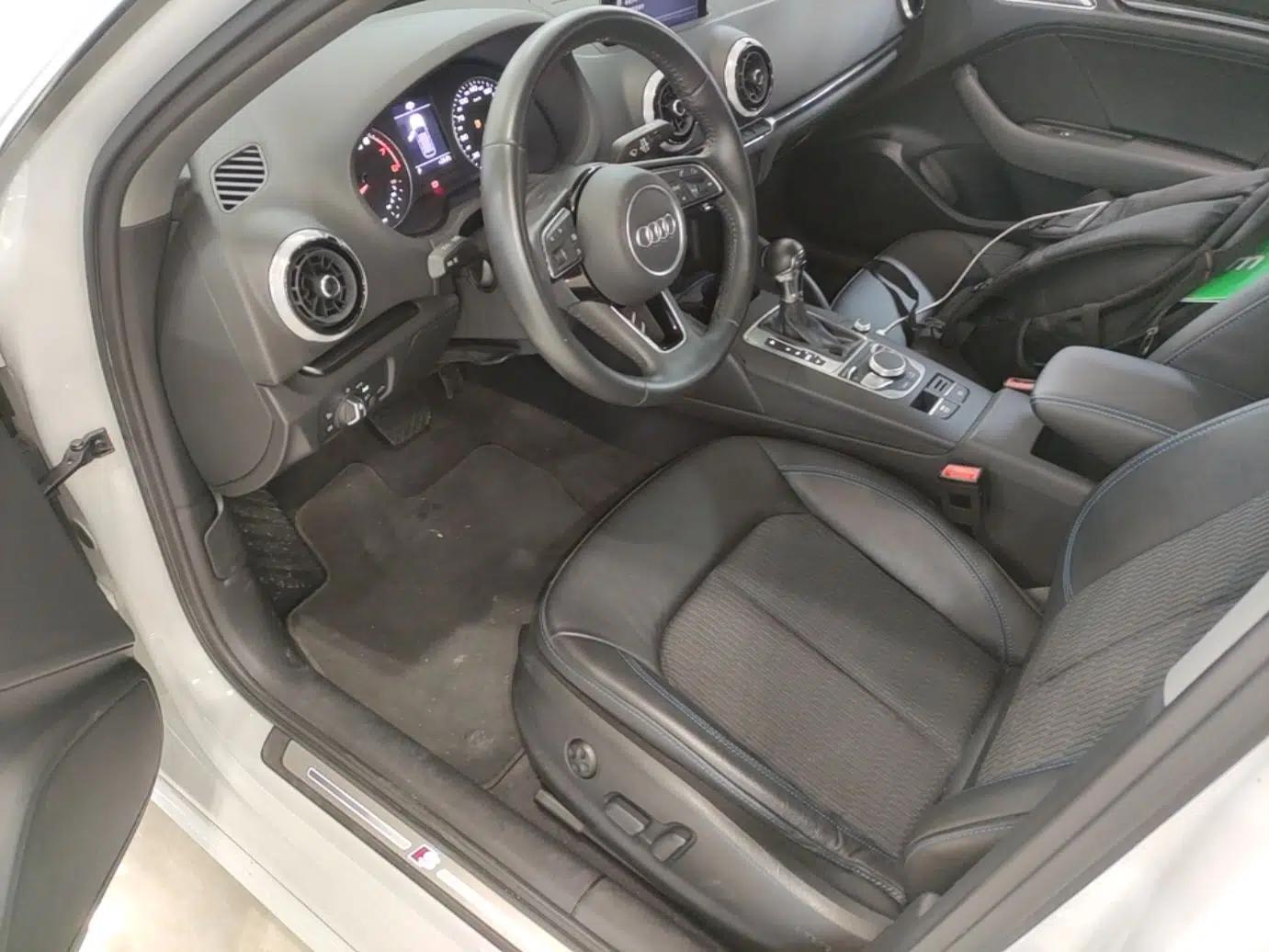 Audi A3 2019 Sportback 35 TFSI Fashion Edition China V — миниатюра 17