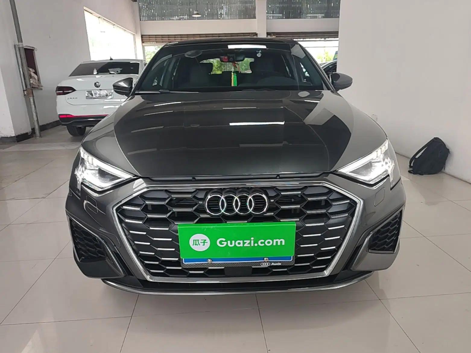 Audi A3 2024 Sportback 35 TFSI Fashionable Sports Model — миниатюра 2