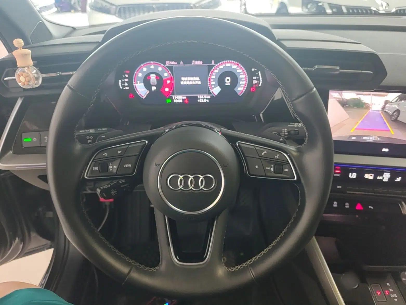 Audi A3 2024 Sportback 35 TFSI Fashionable Sports Model — миниатюра 13