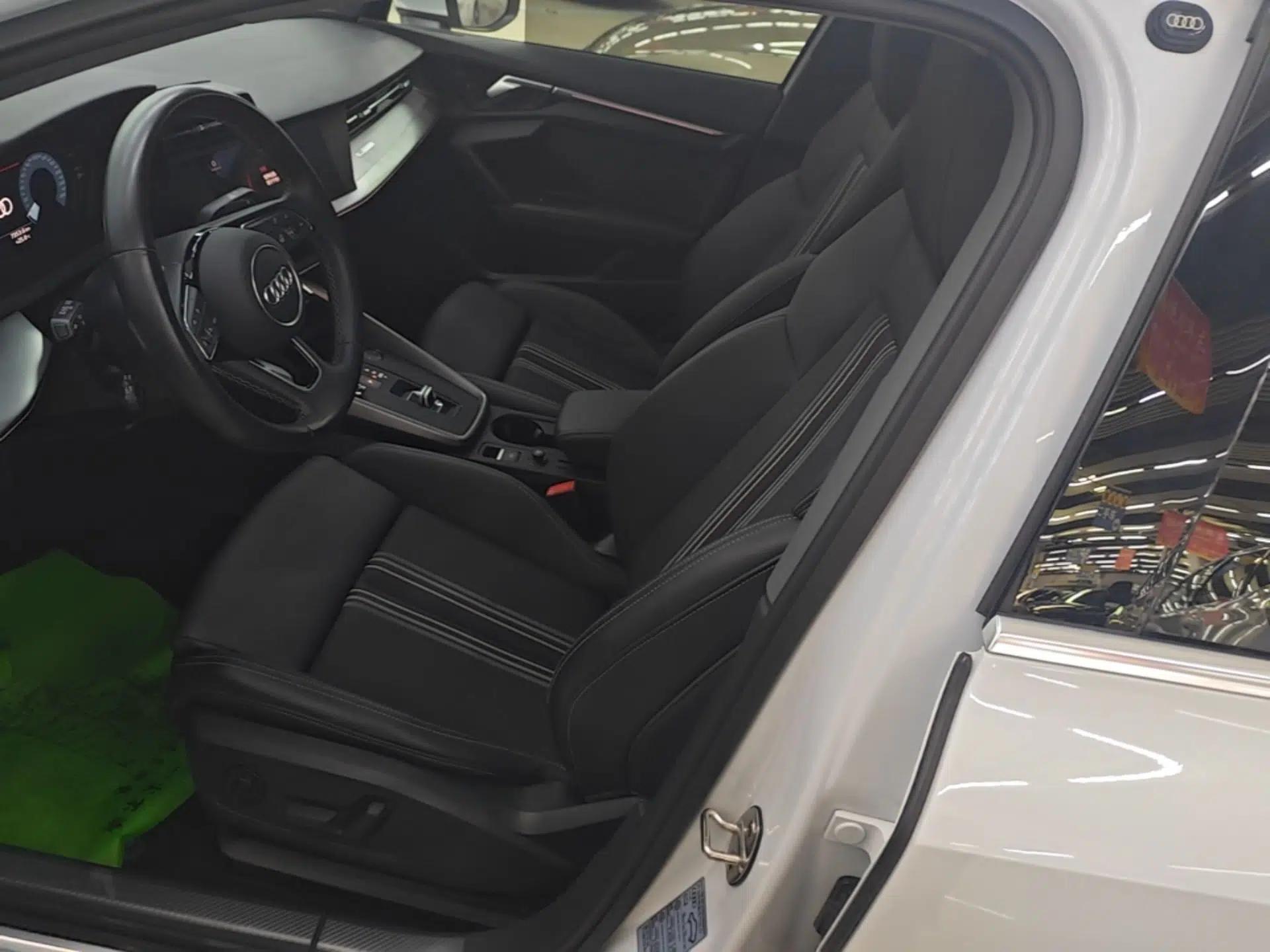 Audi A3 2024 A3L Limousine 35 TFSI Fashion Sport Model — миниатюра 17