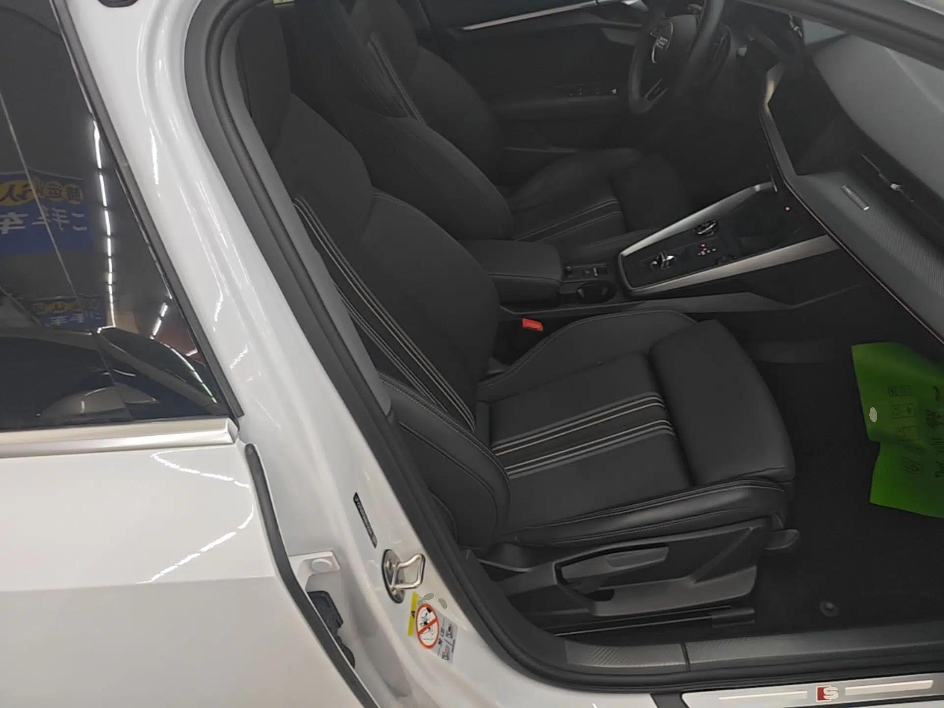 Audi A3 2024 A3L Limousine 35 TFSI Fashion Sport Model — миниатюра 19
