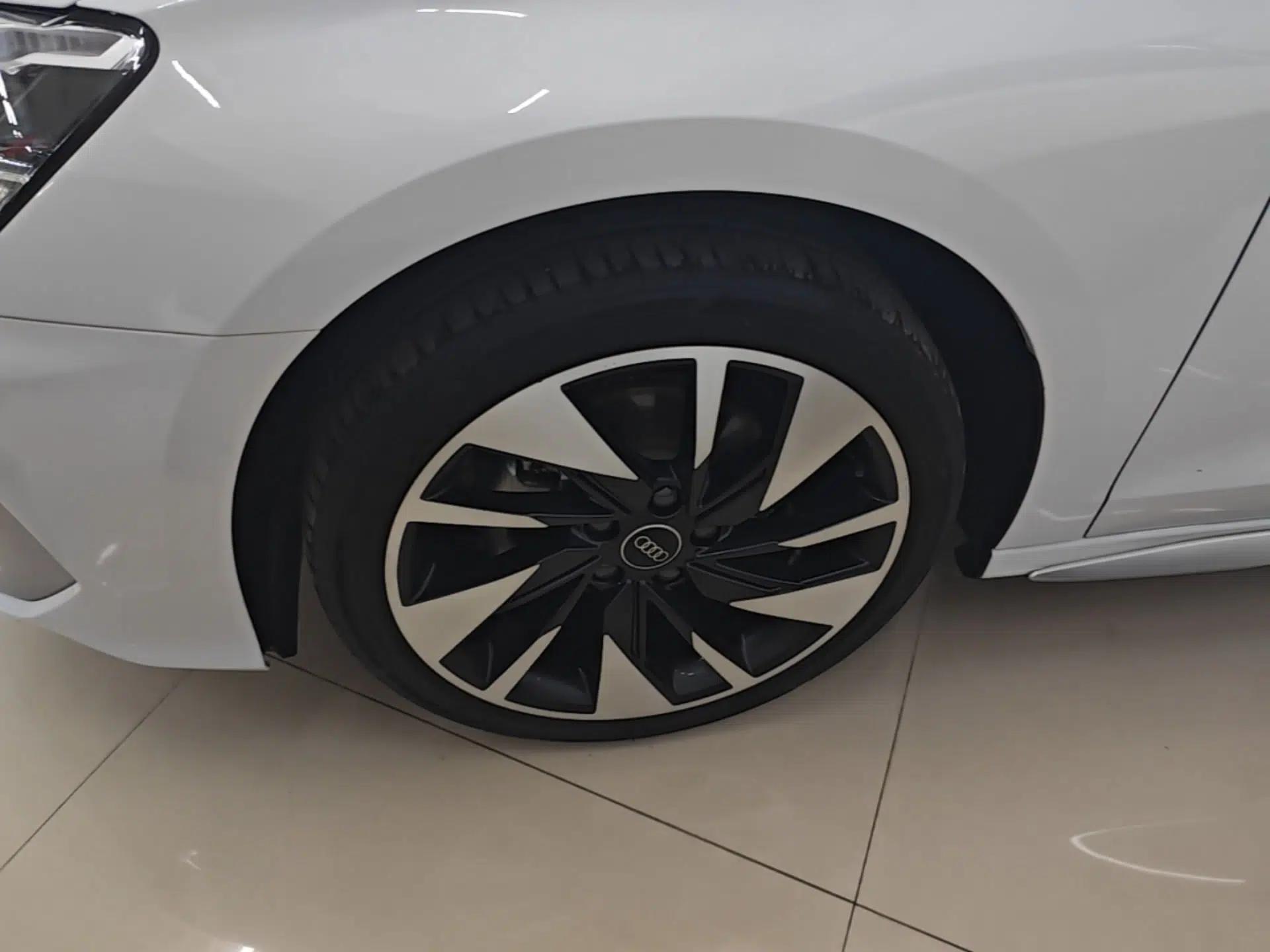Audi A3 2024 A3L Limousine 35 TFSI Fashion Sport Model — миниатюра 10