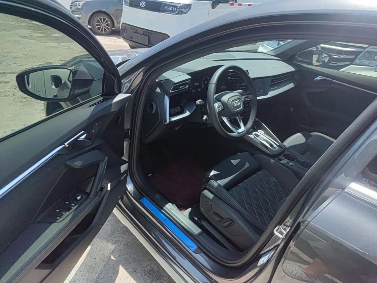 Audi A3 2025 Sportback 35TFSI Prestige Edition — миниатюра 18