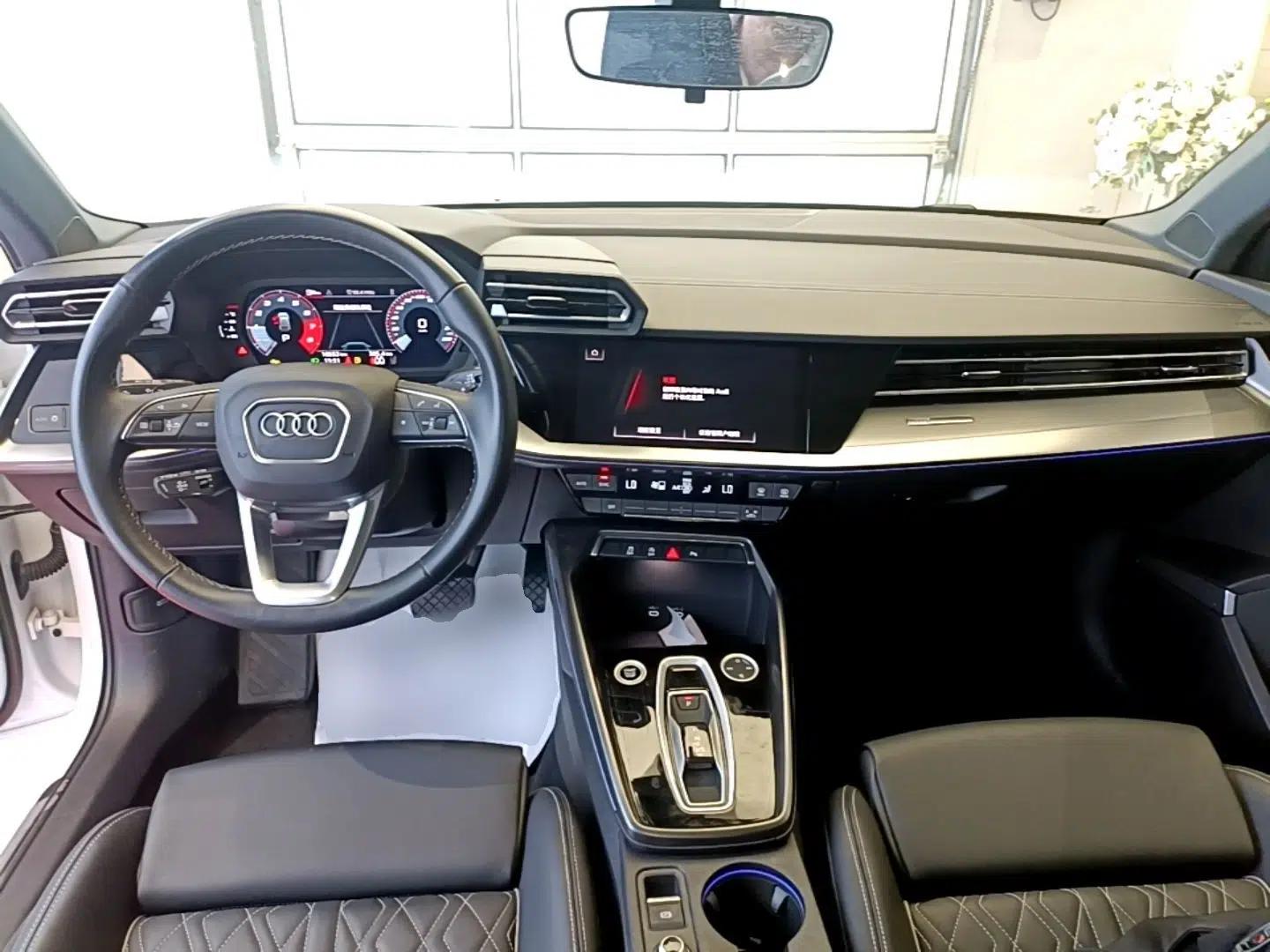 Audi A3 2025 Sportback 35TFSI Prestige Edition — миниатюра 17