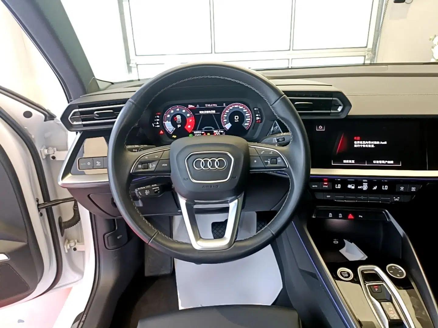 Audi A3 2025 Sportback 35TFSI Prestige Edition — миниатюра 18