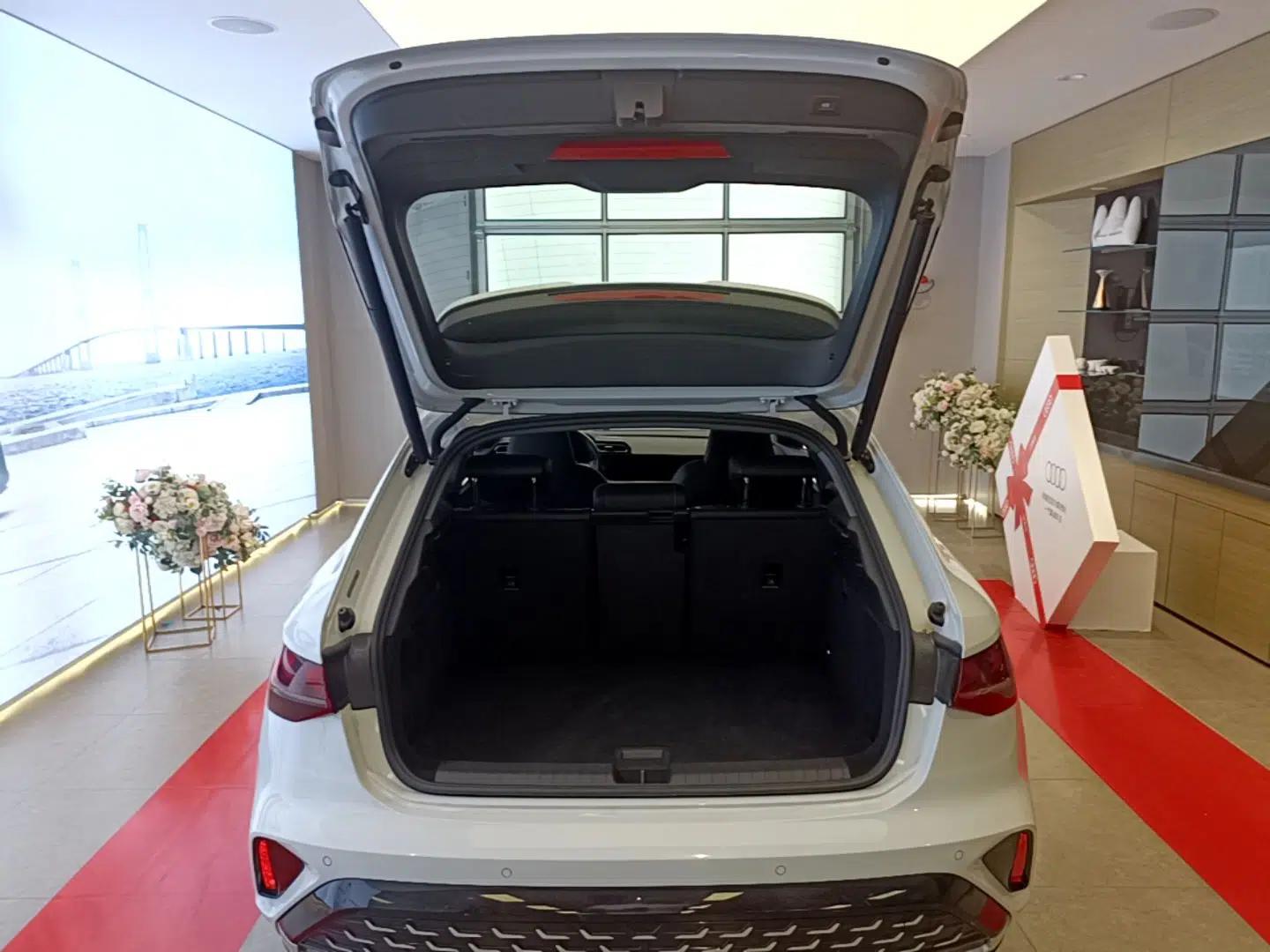 Audi A3 2025 Sportback 35TFSI Prestige Edition — миниатюра 27