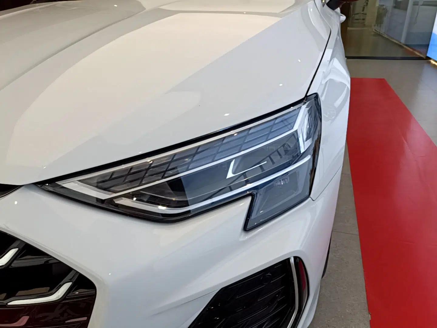 Audi A3 2025 Sportback 35TFSI Prestige Edition — миниатюра 8