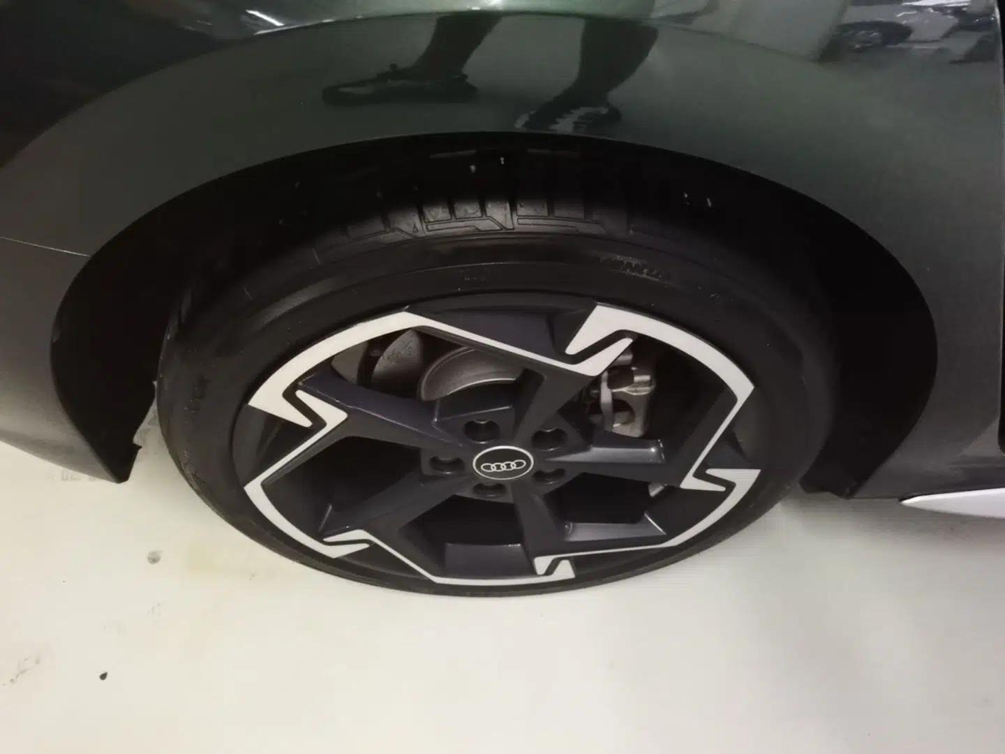 Audi A3 2024 Sportback 35 TFSI Fashionable Sports Model — миниатюра 11