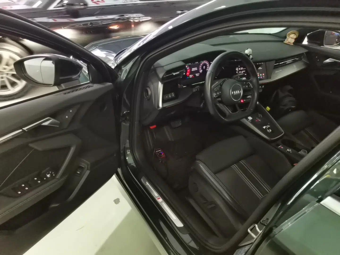 Audi A3 2024 Sportback 35 TFSI Fashionable Sports Model — миниатюра 18