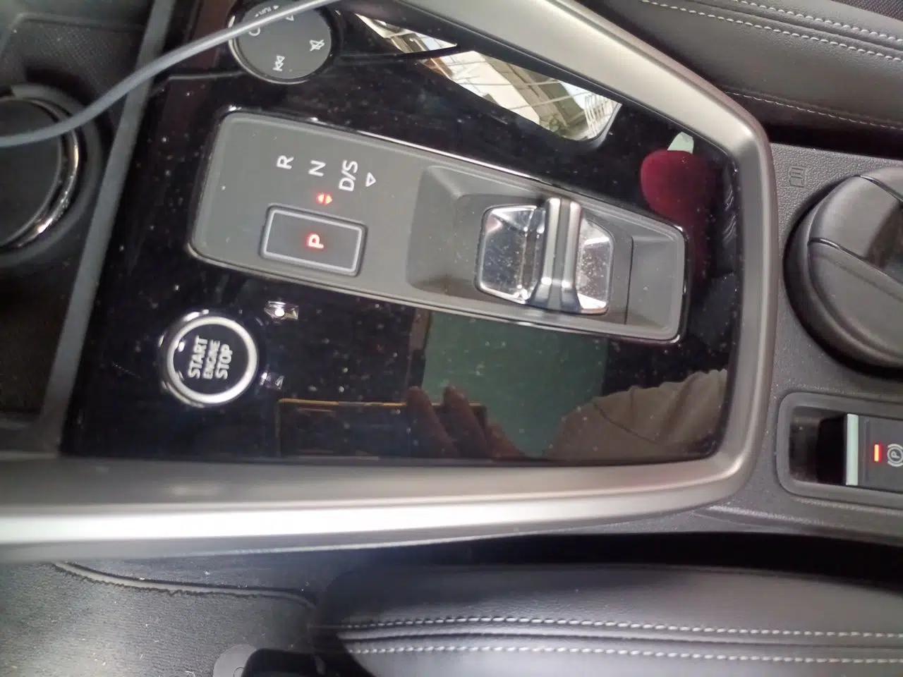 Audi A3 2022 Sportback 35 TFSI Fashionable Sports Model — миниатюра 14