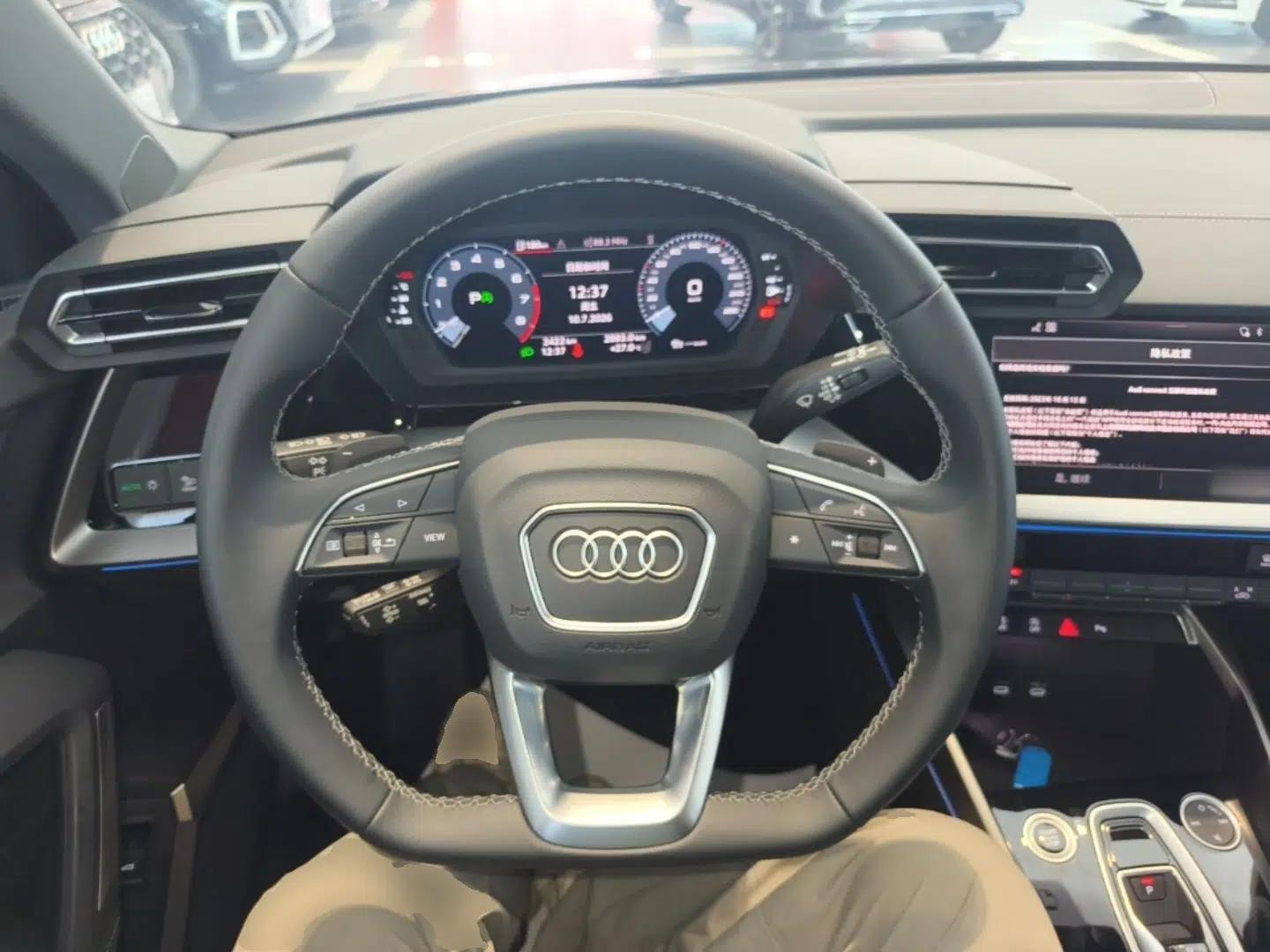 Audi A3 2026 Sportback 35 TFSI Prestige Edition — миниатюра 13