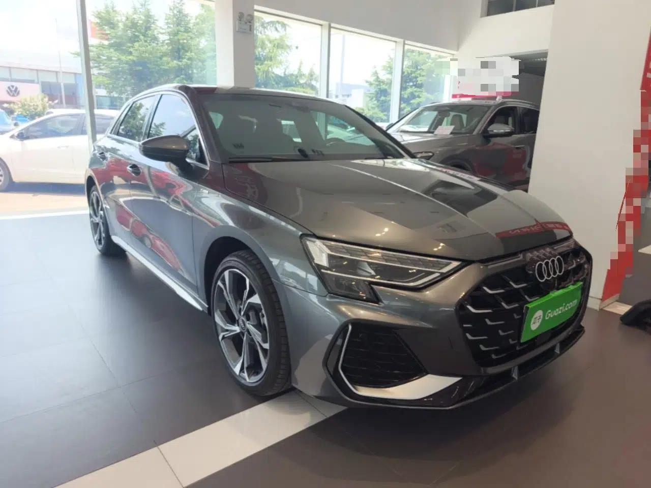 Audi A3 2026 Sportback 35 TFSI Prestige Edition — миниатюра 3