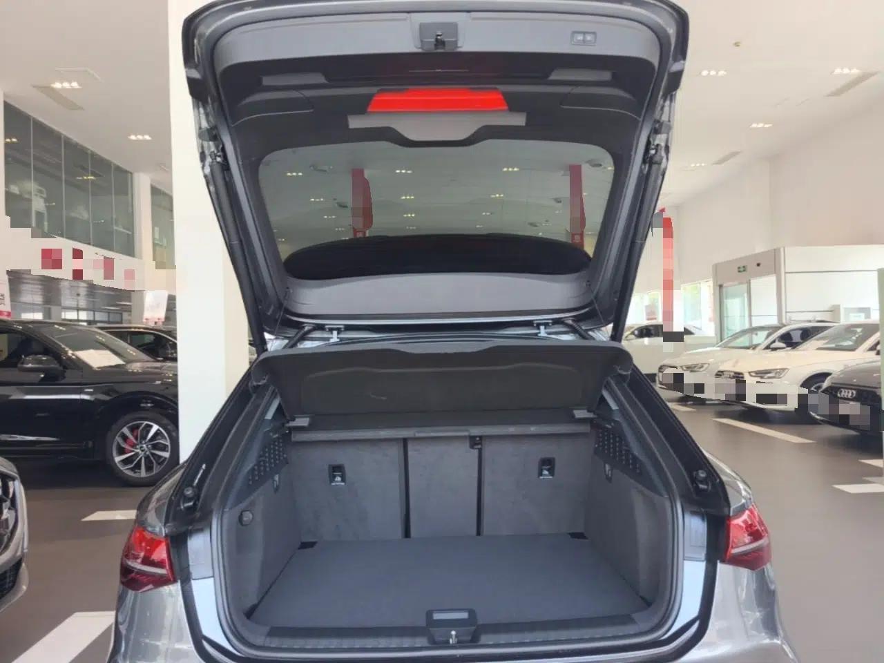 Audi A3 2026 Sportback 35 TFSI Prestige Edition — миниатюра 22