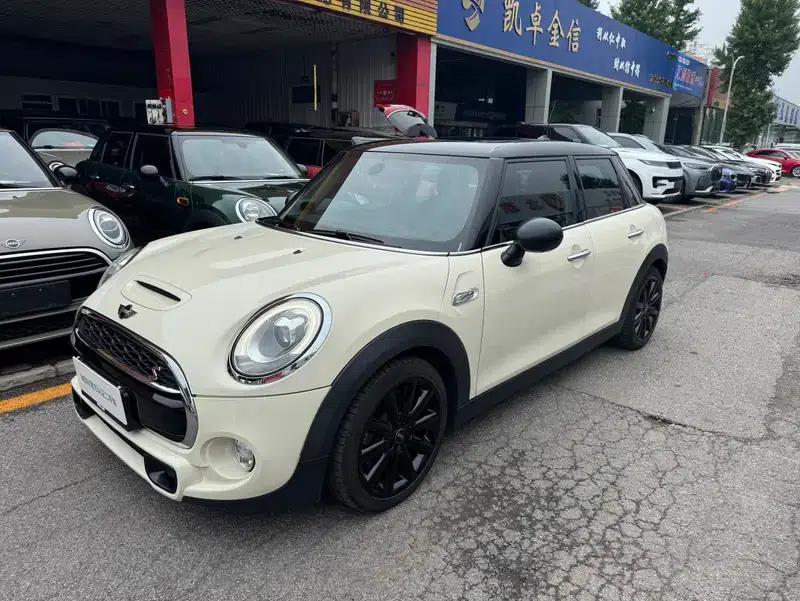 2016 MINI 2.0T COOPER S Avantgarde 5-Door Edition — миниатюра 1