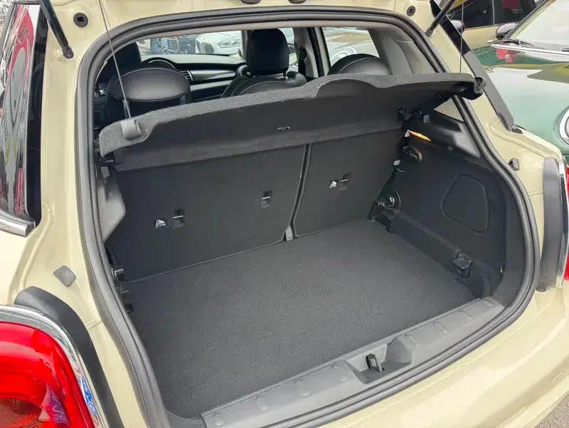2016 MINI 2.0T COOPER S Avantgarde 5-Door Edition — миниатюра 16