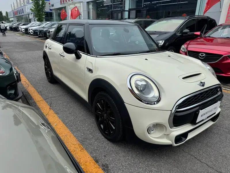 2016 MINI 2.0T COOPER S Avantgarde 5-Door Edition — миниатюра 3
