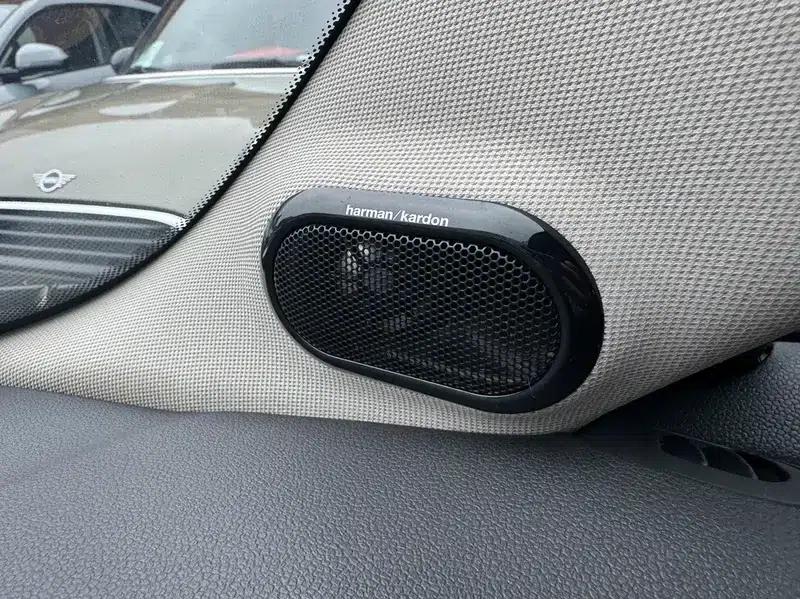 2016 MINI 2.0T COOPER S Avantgarde 5-Door Edition — миниатюра 9