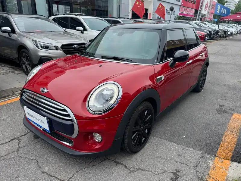 2016 MINI 1.5T COOPER Avant-garde 5-Door Edition — миниатюра 1