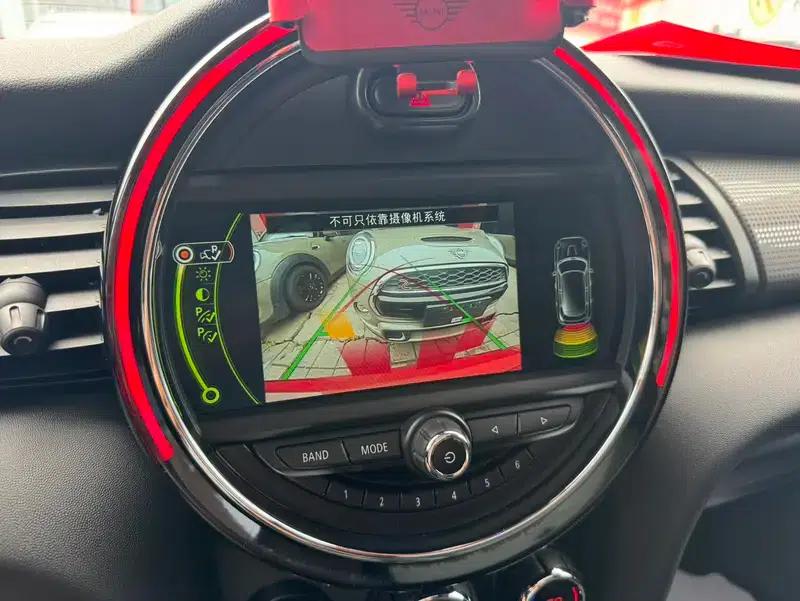 2016 MINI 1.5T COOPER Avant-garde 5-Door Edition — миниатюра 8